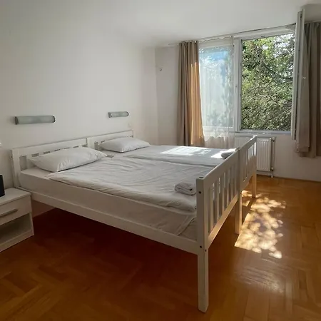 Charming & Cozy Flat With Free Parking In * Üsküp