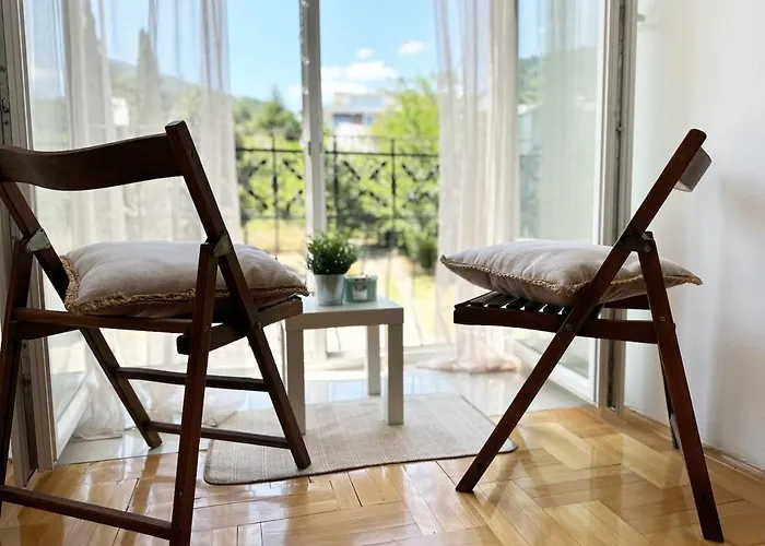 Charming & Cozy Flat With Free Parking In * Skopje