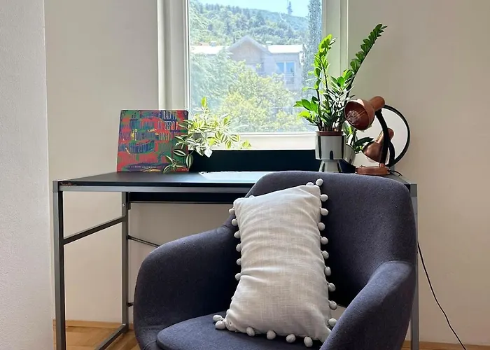 Charming & Cozy Flat With Free Parking In Skopje